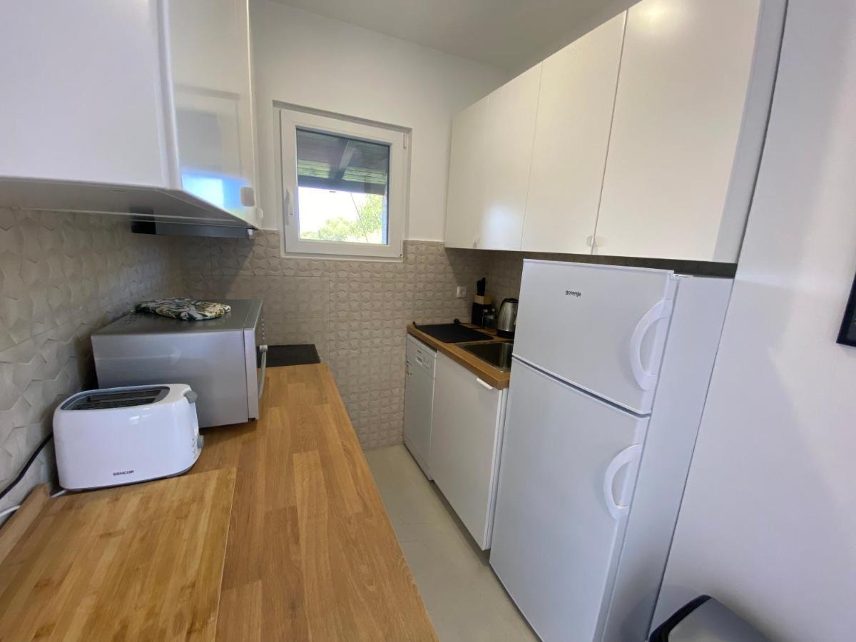 Maris Apartment Premantura Bagian luar foto